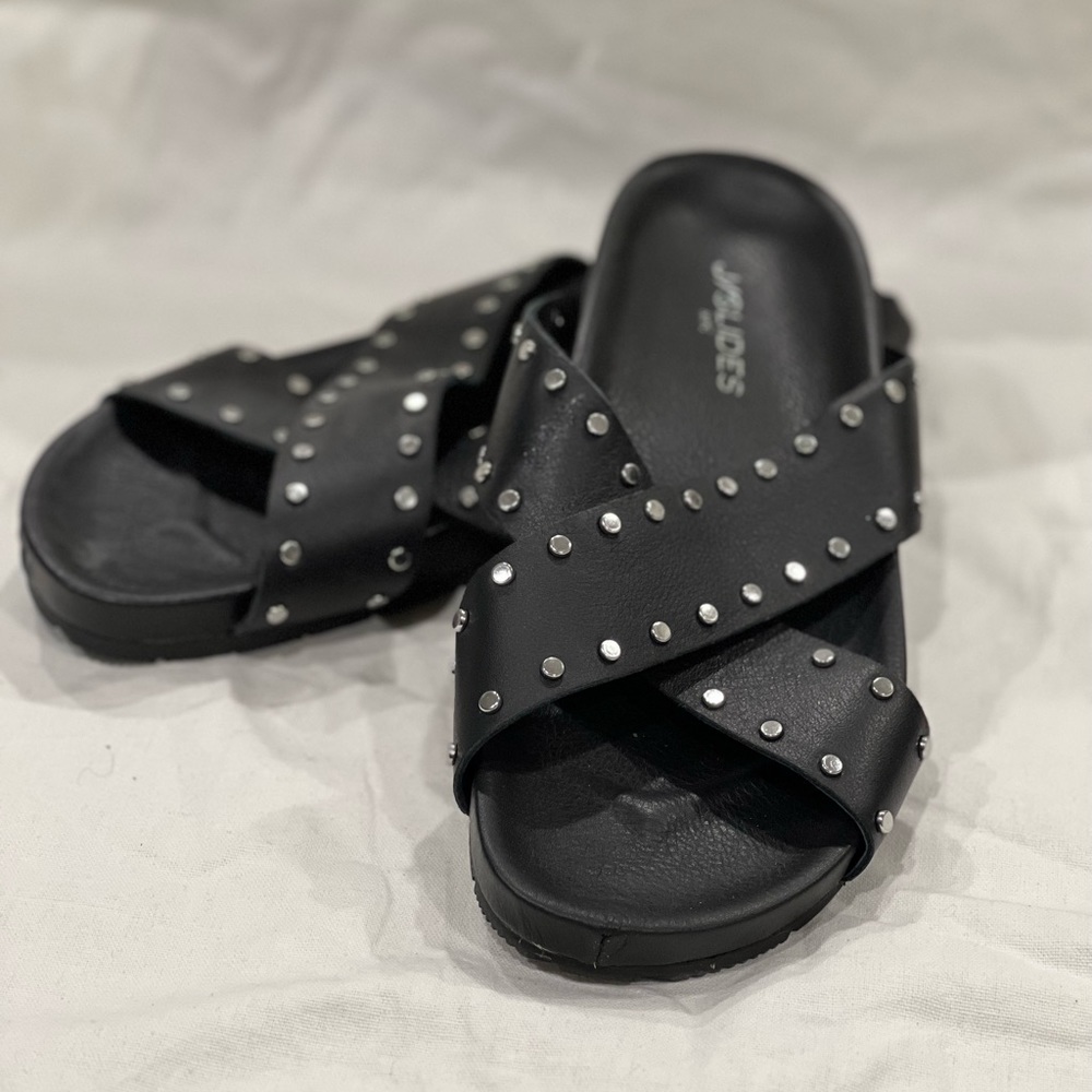 JSlide slip ons